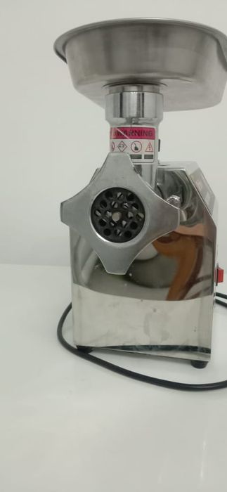 Электрическая мясорубка