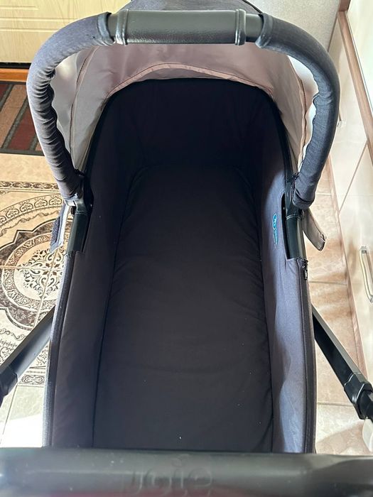 Коляска в хорошем состоянии