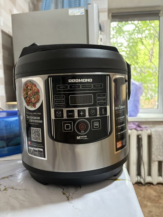 Мультиварка Redmond 4,0L