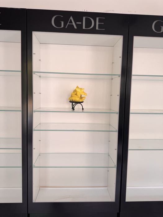 Vitrine magazin / comerciale iluminate, polițe sticlă – 9 buc.