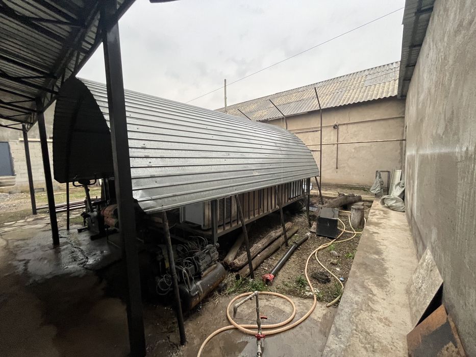 Тапчан с  крышей