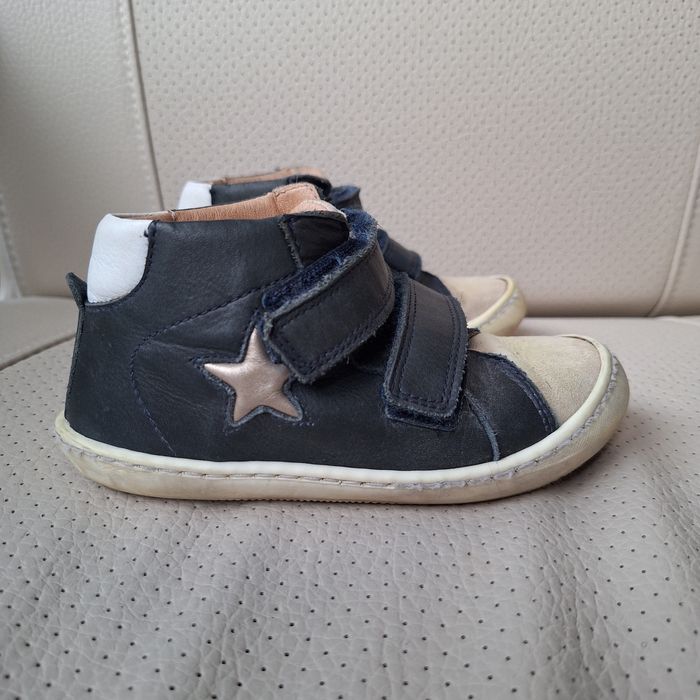 Sneakers Bisgaard. Nr 25, ~16,5cm interior.