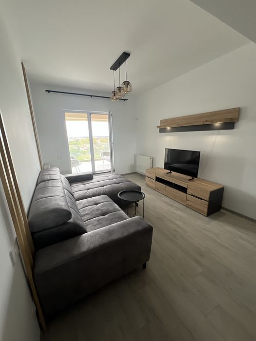 Inchiriez apartament 2 camere, terasă 17 mp, vedere Lacul Morii