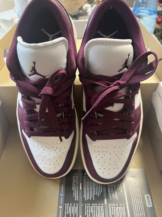 WMNS Air Jordan 1 Low