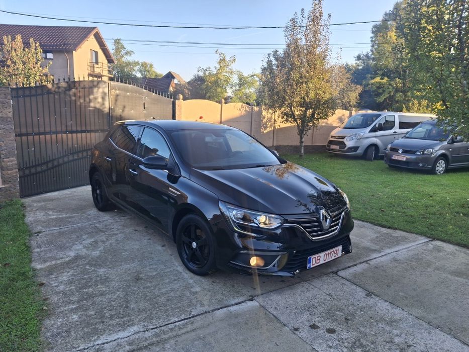 Renault megane 4 Limited edition 1.3 tce /2019 distribuție schimbată recent