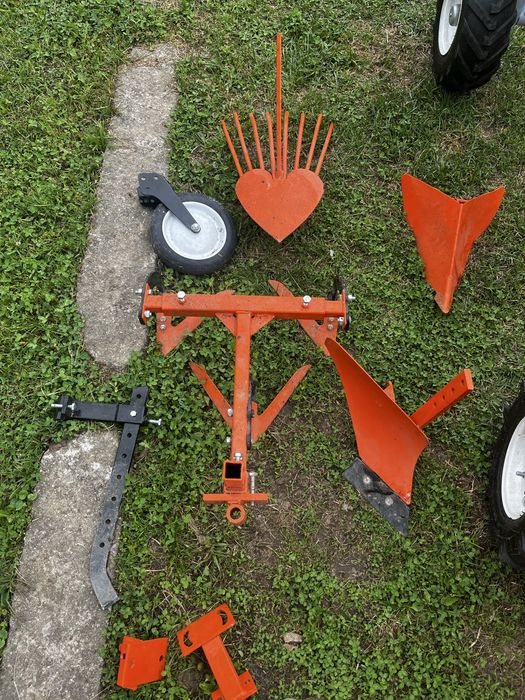 Motocultor 7 cp merge foarte bine
