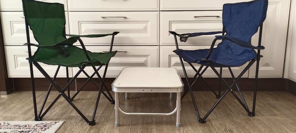 Продам стол и стулья туристический.