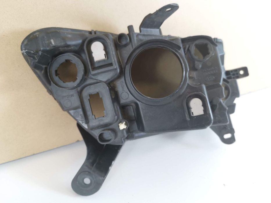 Carcasa Far Stanga Dacia  Logan 2 2013 2014 2015 2016, Sandero 2 2013