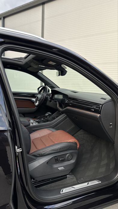 VW Touareg 3.0 2019 Euro 6 Full