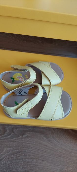 Нови бебешки сандали Mayoral 19 номер, H&M 18-19н, Nelli Blu 20н