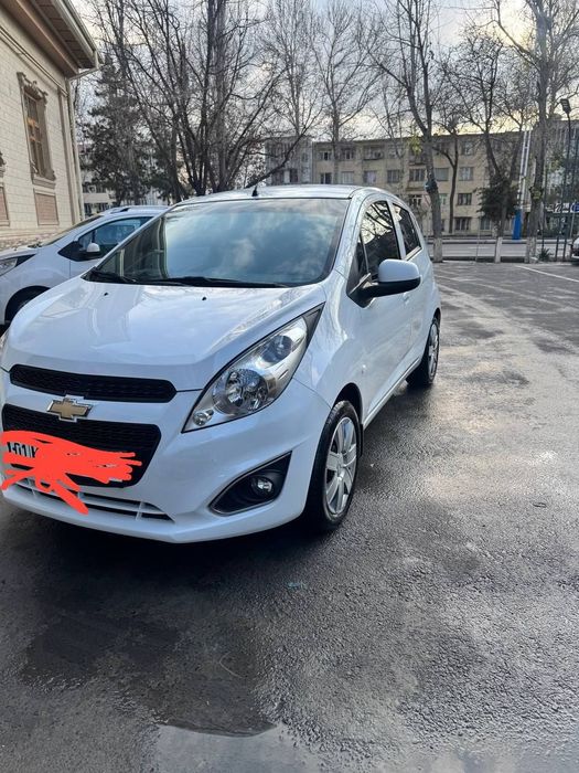 Spark mexanika sotiladi 2019 rangi oq kraska 1ta petno