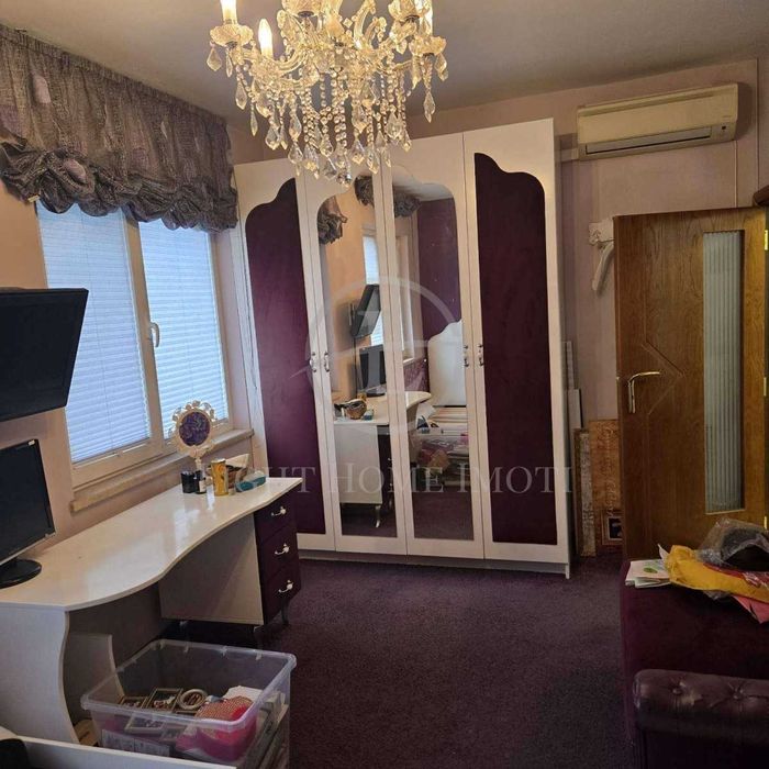 Продава се Тристаен апартамент в Пловдив, Кючук Париж - 92 кв.м за 1054 €/кв.м - Снимка #9