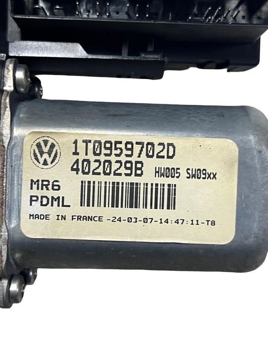 Motoras Geam Dreapta Fata Volkswagen Touran 1T1, 1T2 Facelift 2003 - 2010 1T0959702D