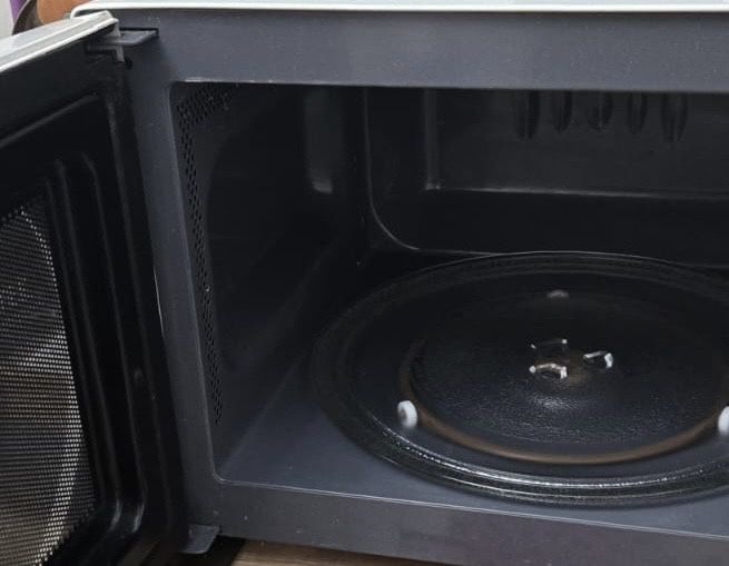 Продам микроволновку LG