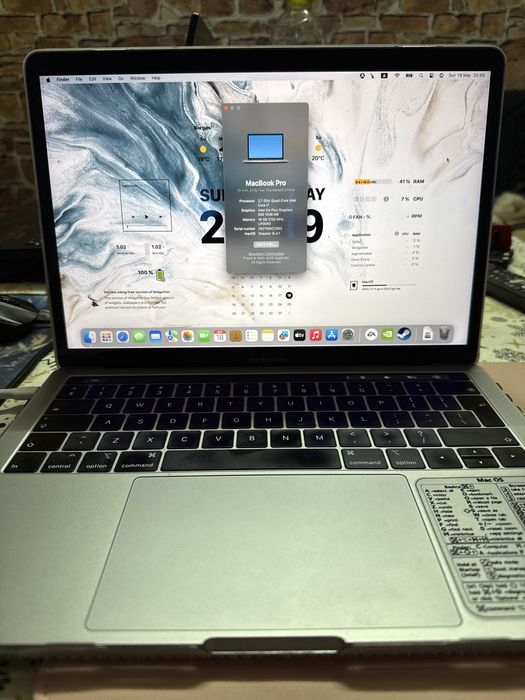 Macbook pro 13” 2018 , 16 ram