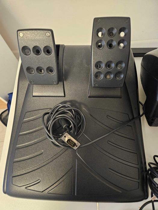 Volan Gaming Logitech Driving Force GT Force Feedback PC PS3 PS2