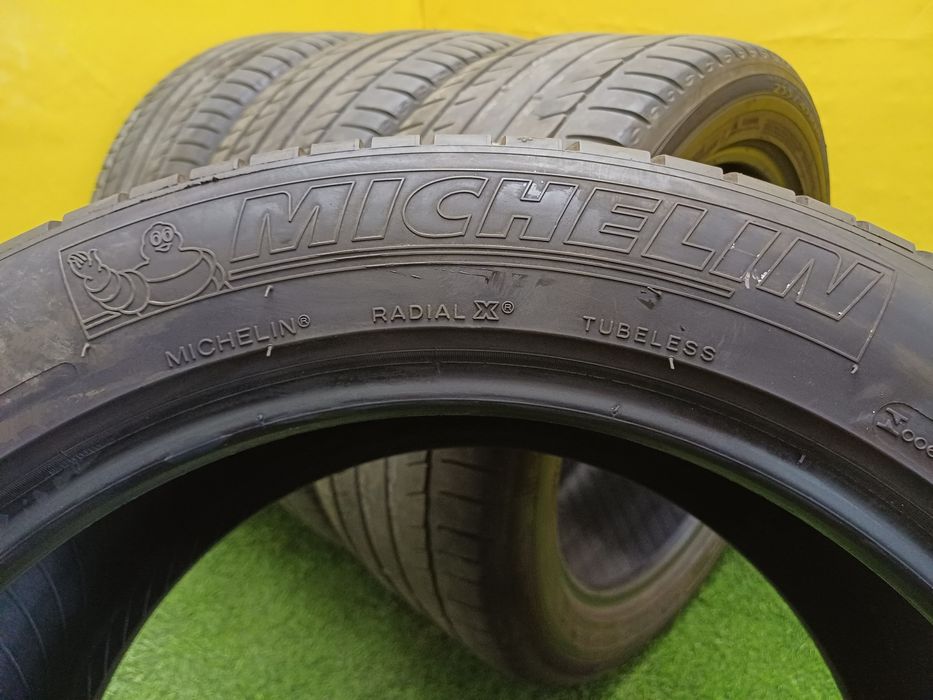 Шины 255/45 R18 Michelin комплект.