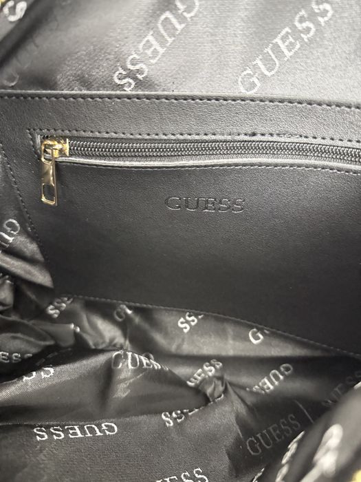 Geanta Guess 30x21