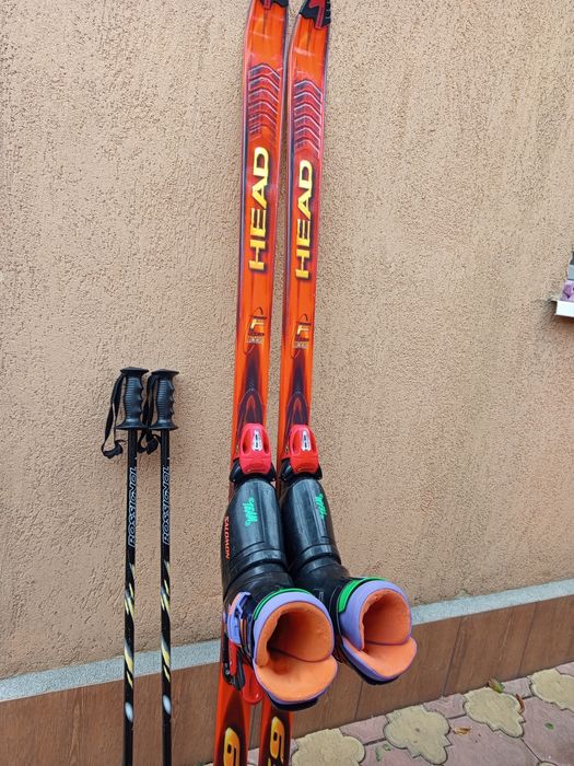 Vând schiuri HEAD F9 carbon, profesionale