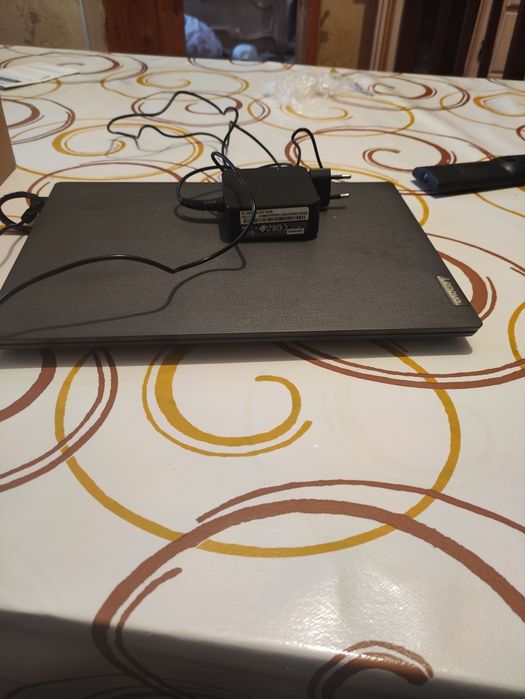 Lenovo. Lenovo v14-ADA