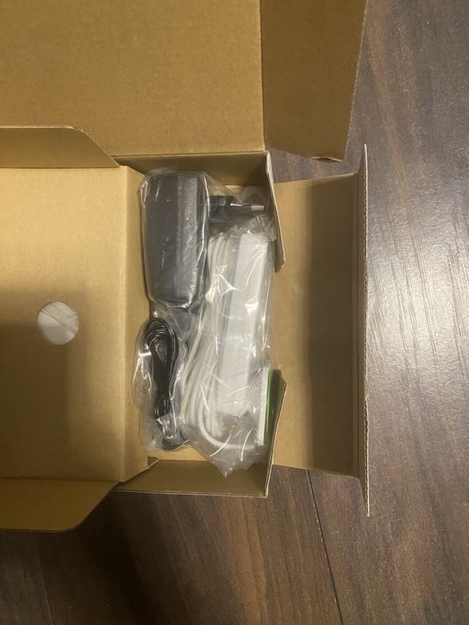 Vând router Huawei FlyBox B310.