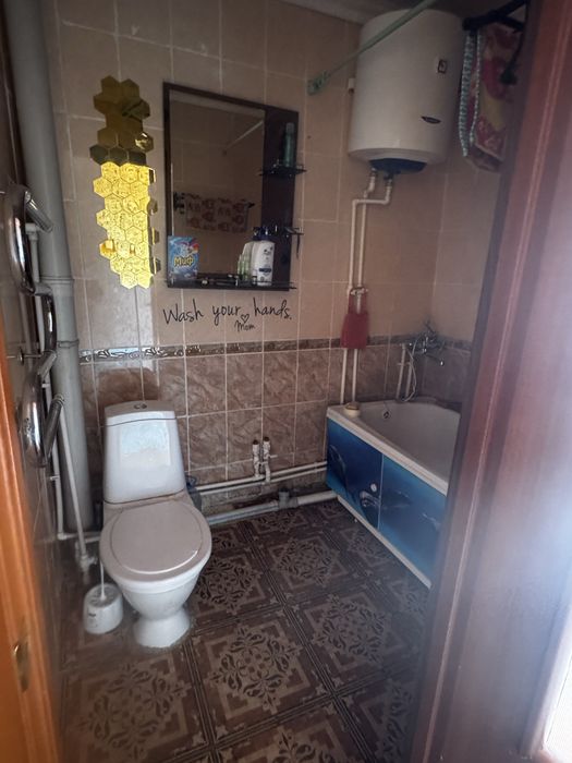 Срочно Продам 4 комнатную квартиру