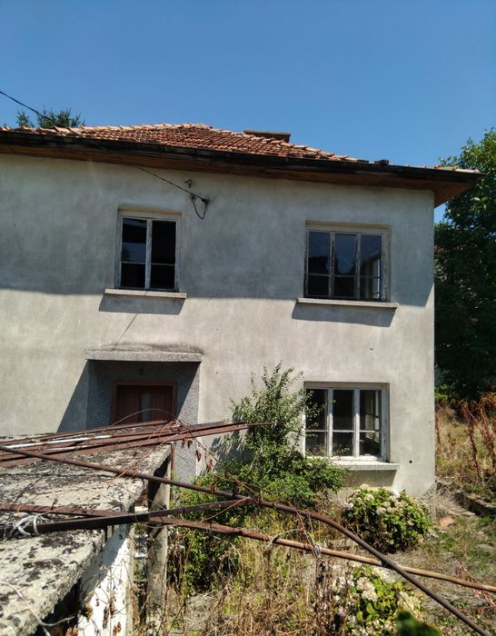Продава къща в гр.Сапарева баня