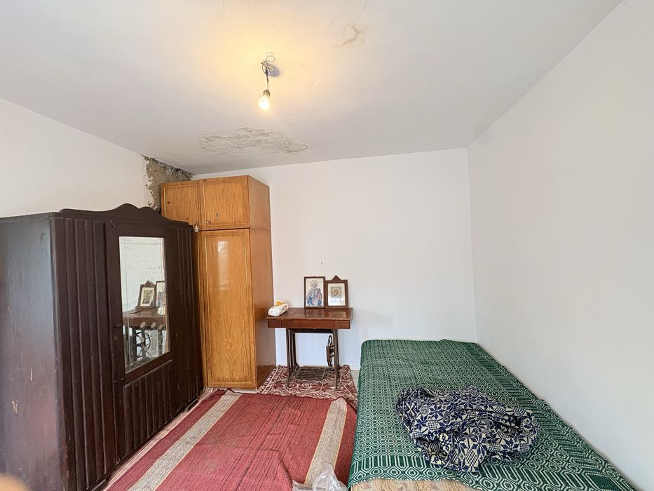 Casa de vanzare + teren