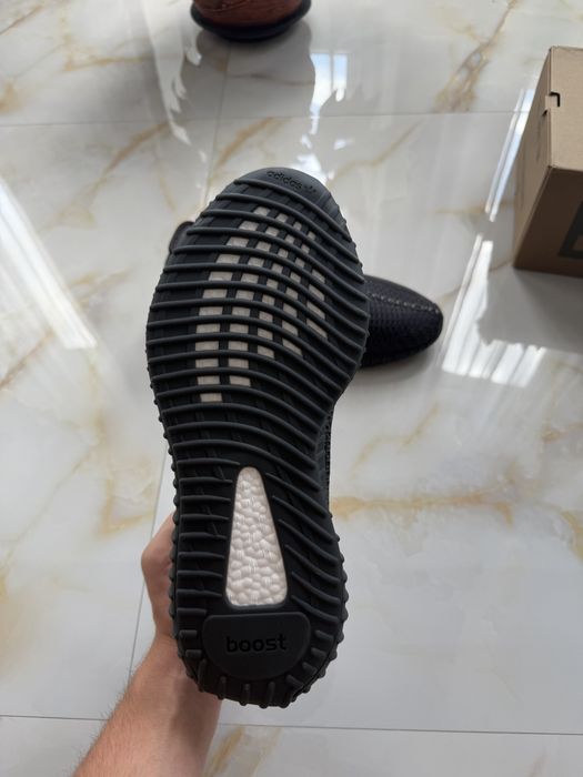Adidasi Yezzy 350