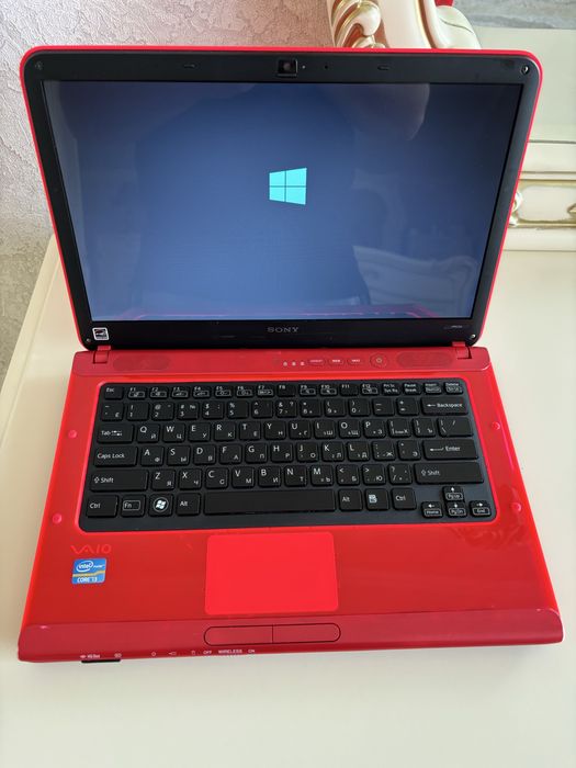 Sony VAIO лаптоп ноутбук