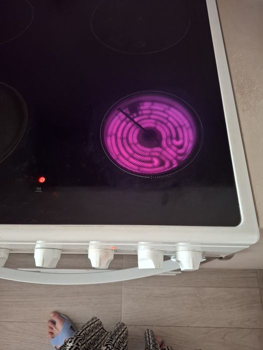 Керамична печка Zanussi c подарък Тека