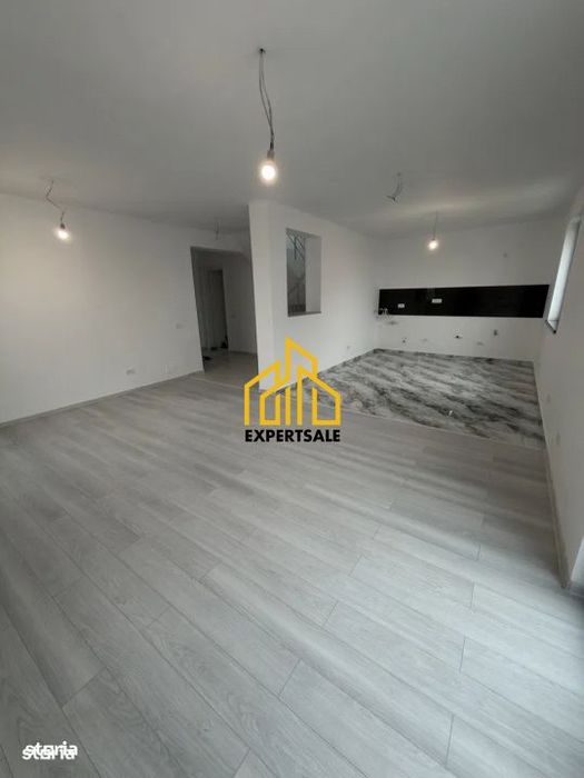 Casa Domnesti/  5 Camere/ 400 Mp Teren/Utilitati