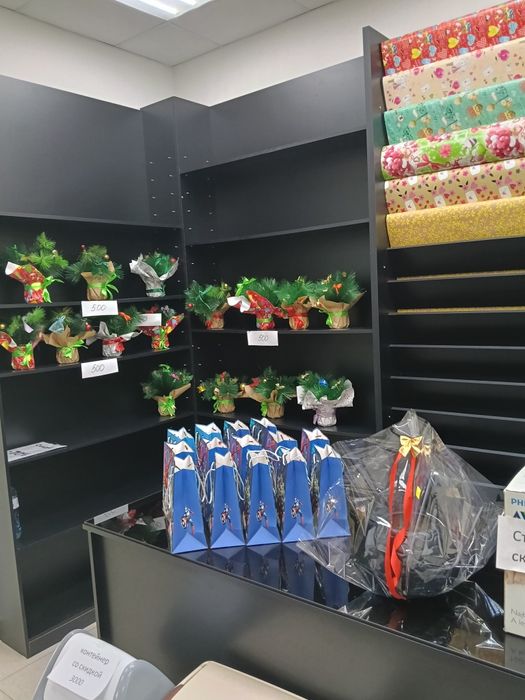 Продам торговое оборудование.