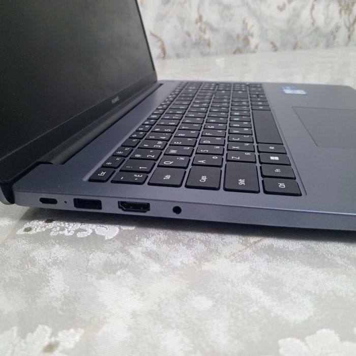 Huawei notbuk core i5
