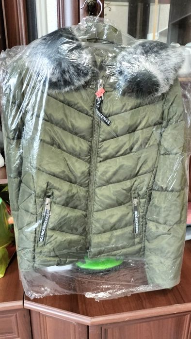 Женская,  подростковая куртка