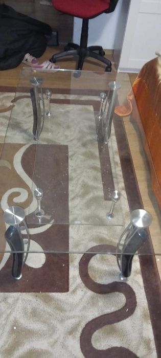 Măsuță de sticlă