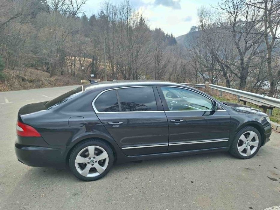 vând skoda superb 2
