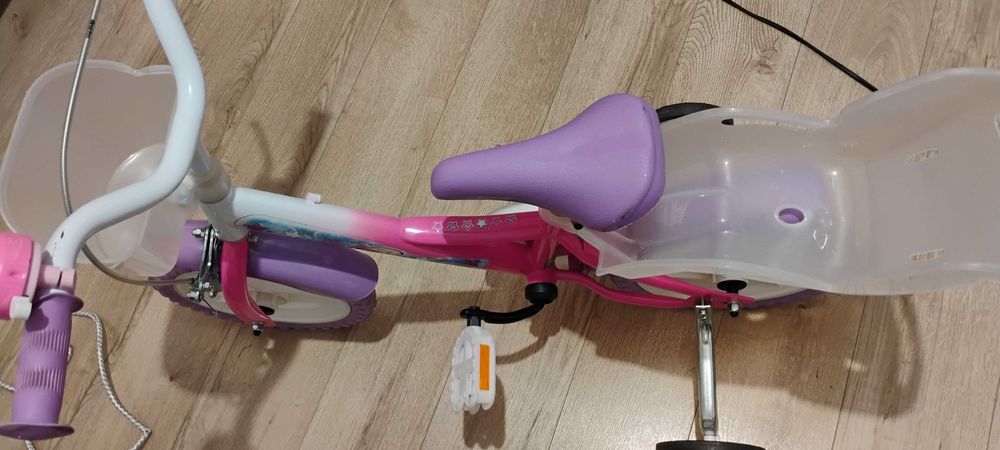 Bicicleta cu roti ajutatoare pentru copii 2-4 ani