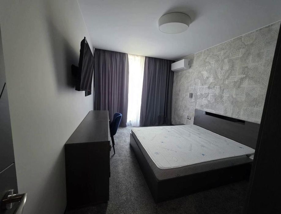 Дава се под наем Многостаен апартамент в Пловдив, Христо Смирненски - 180 кв.м за 1400 € - Снимка #4