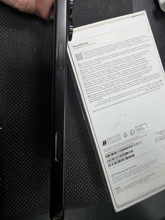 Iphone 16 pro max Black Titanium 256 gb като нов Гаранция