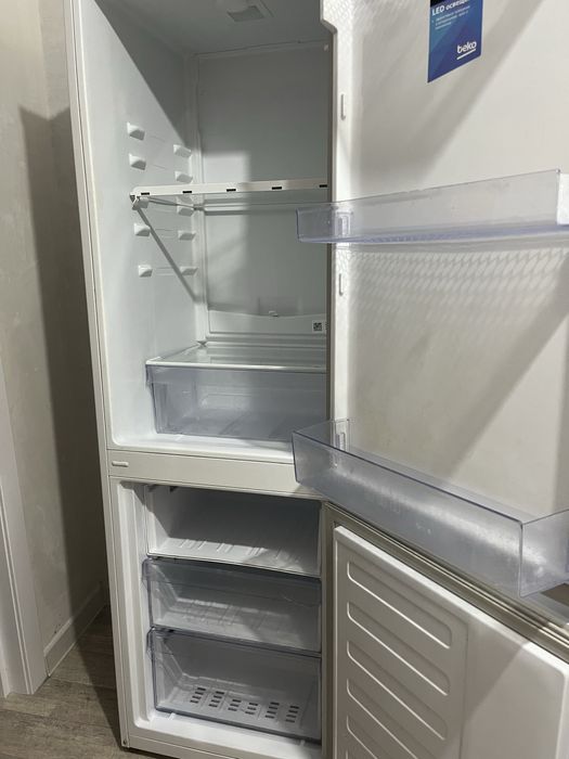Холодильник beko