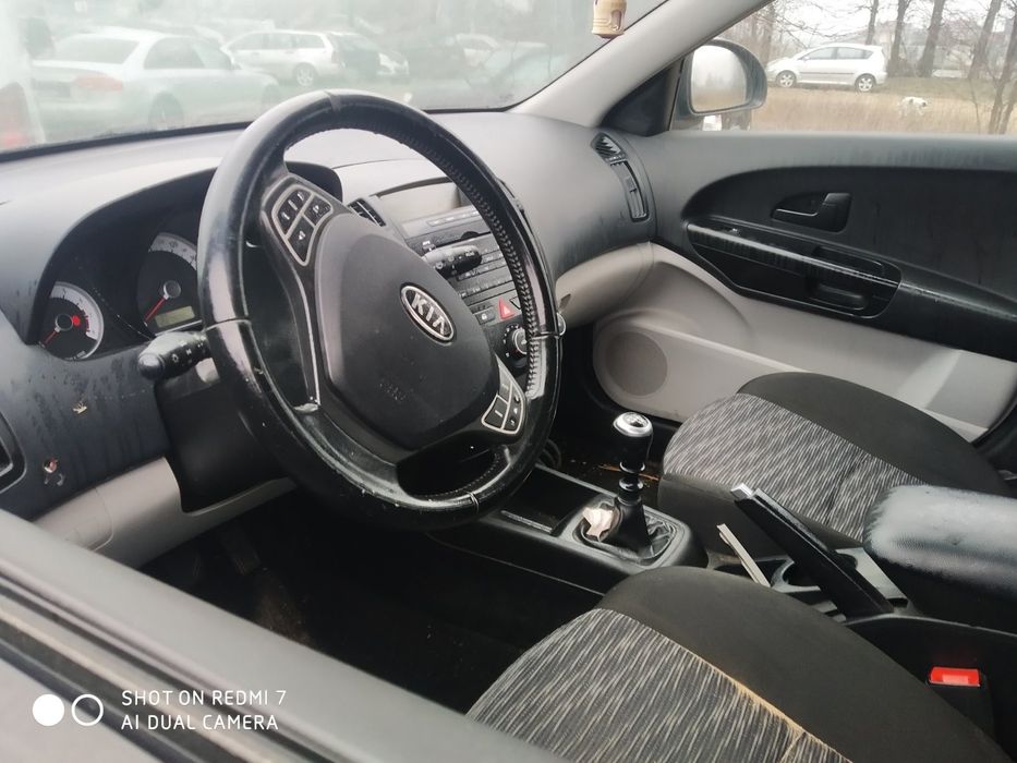 Продава се само на части Kia Ceed 1.6 16v 2010