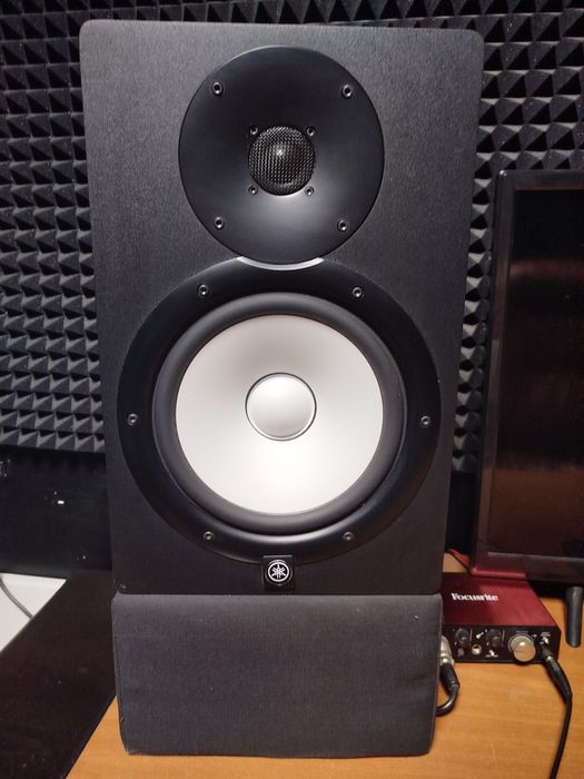 Студийные мониторыYamaha hs8 в идеальном состоянии,