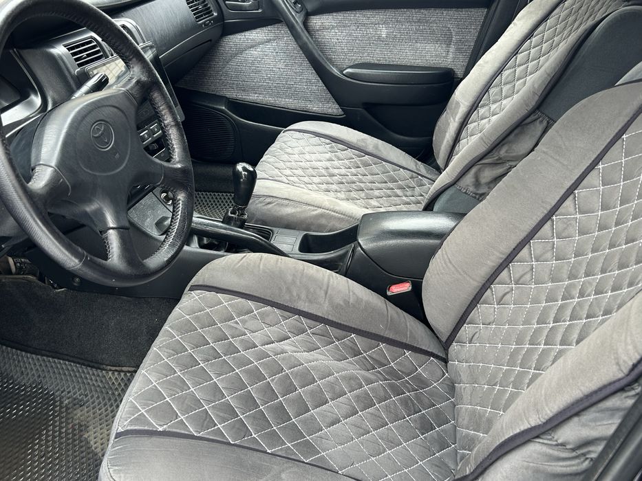 Продам тойота карина е