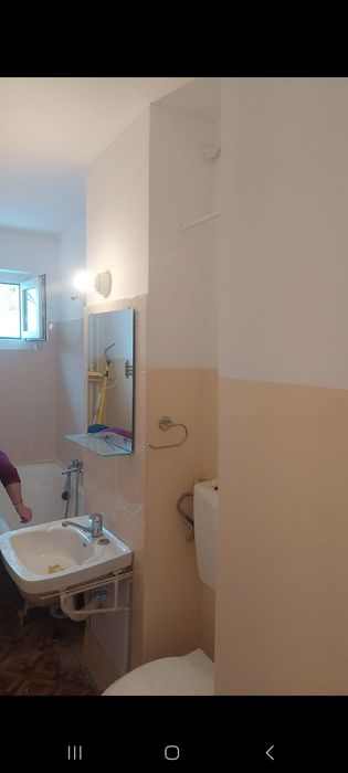 Inchiriez apartament 3 camere simidecomandat