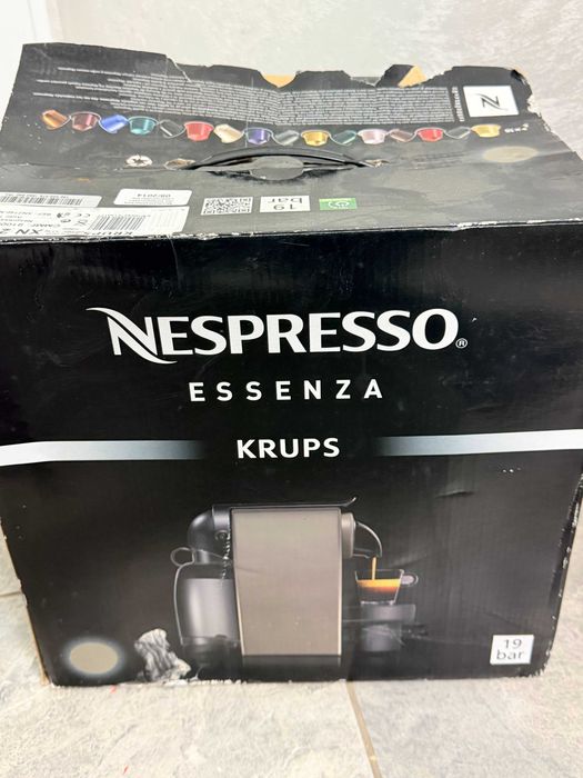 Капсулна кафемашина Nespresso Essenza
