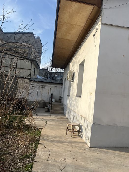 уй сотилади