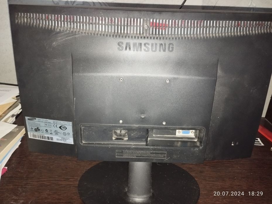 Монитор Самсунг б/у