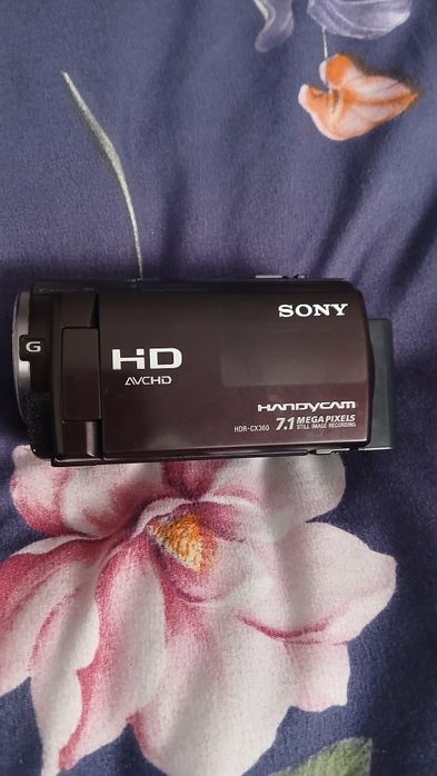 Цифравая видеокамера sony HDR-CX360