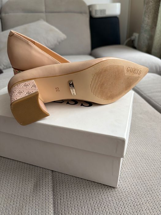 Дамски обувки Guess